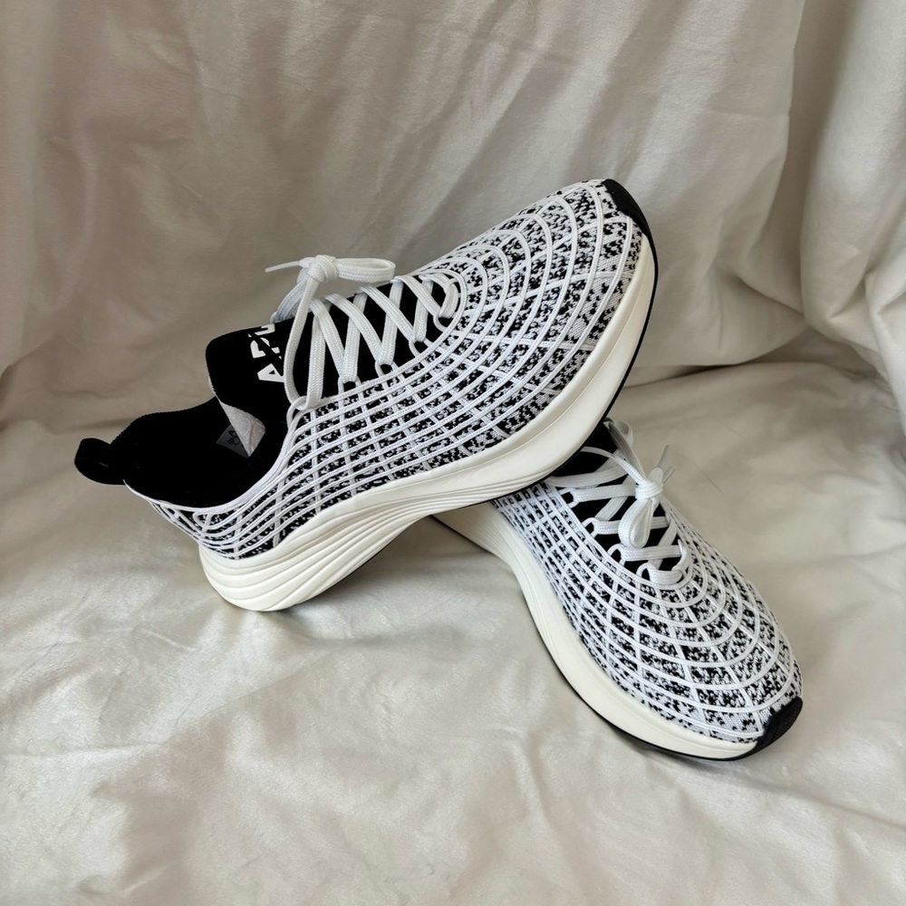 NEW APL Techloom Zipline Shoes